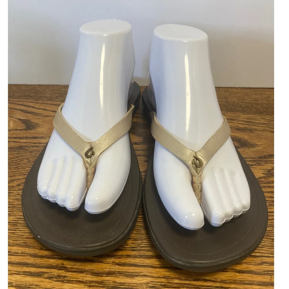 OluKai Ho'opio Leather Flip Flop Sandals Gold Brown Womens 9 20290-FA48 - Picture 3 of 7